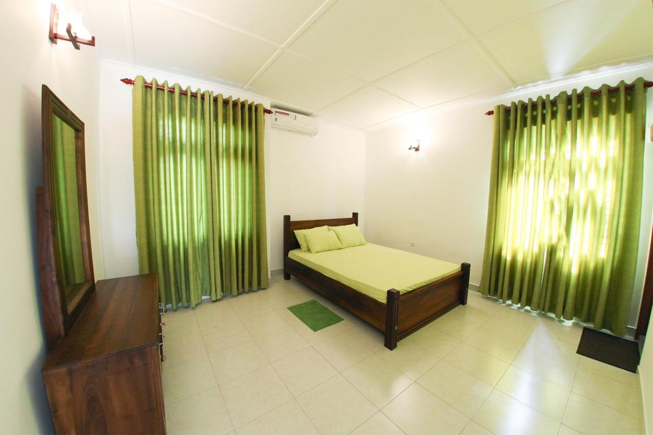 12 B Lewella Road, Kandy. Exterior photo