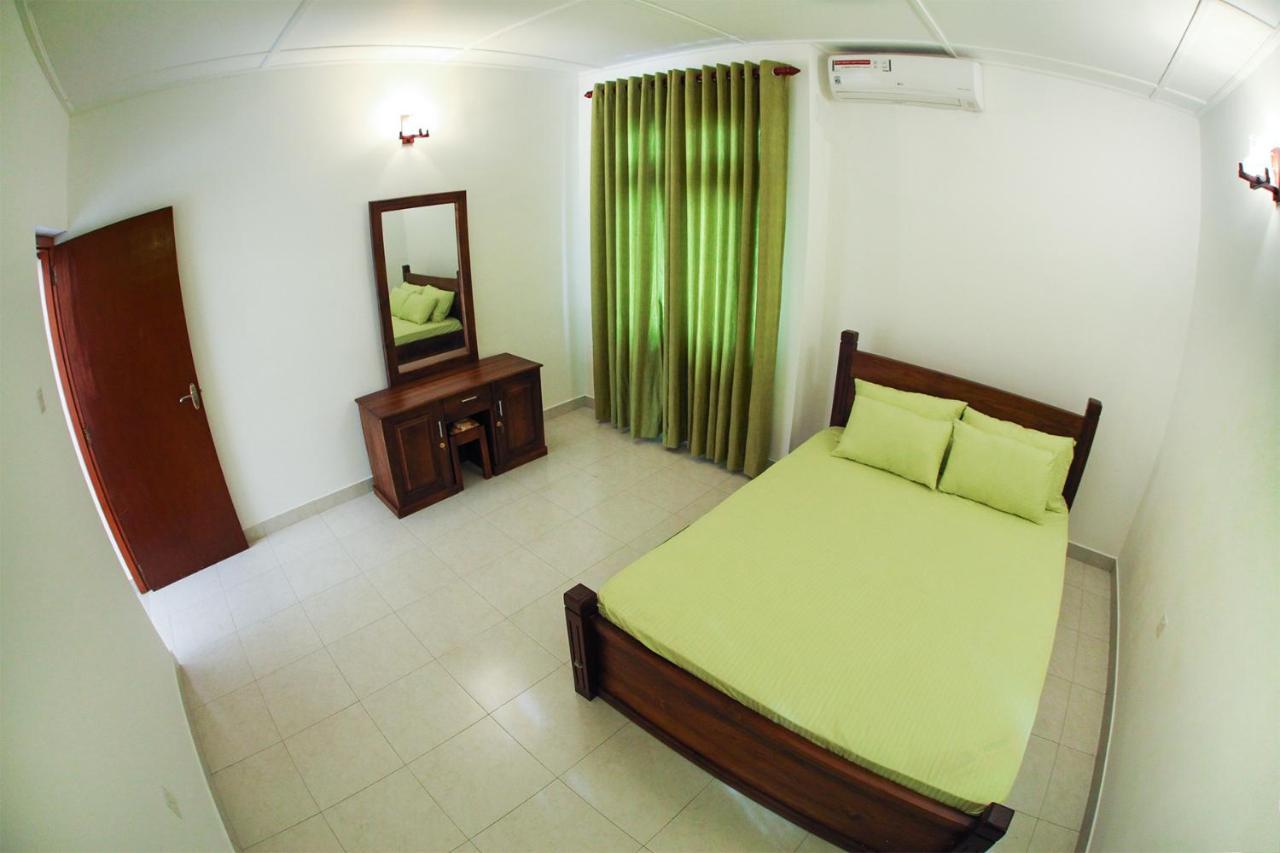 12 B Lewella Road, Kandy. Exterior photo